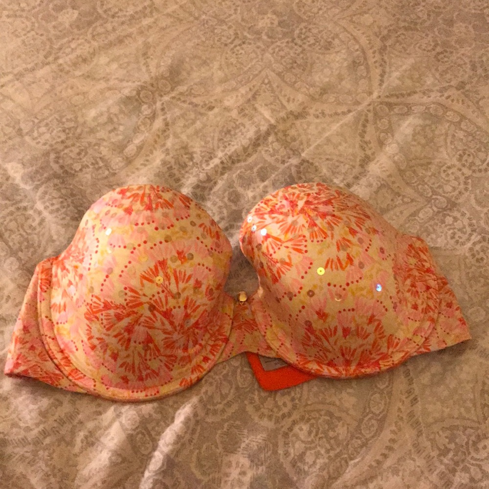Victoria Secret Strapless Bra